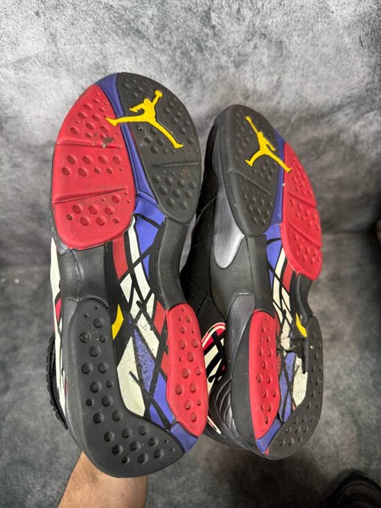 Athletic_Shoes